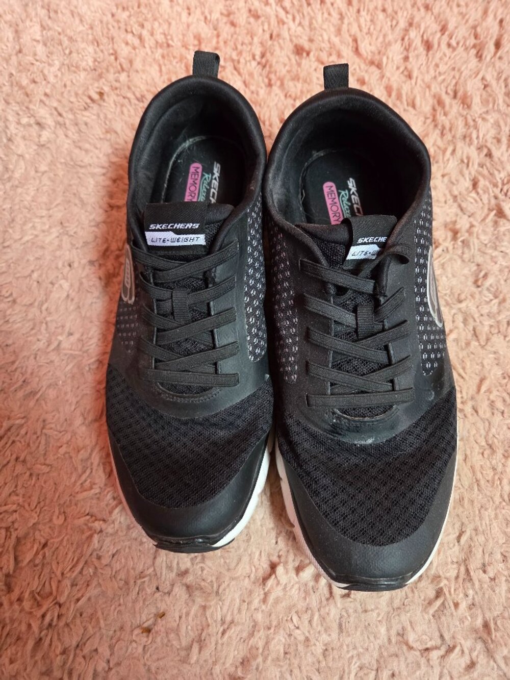 Women's Sketchers Black Size 10-Relax W Memory Soles